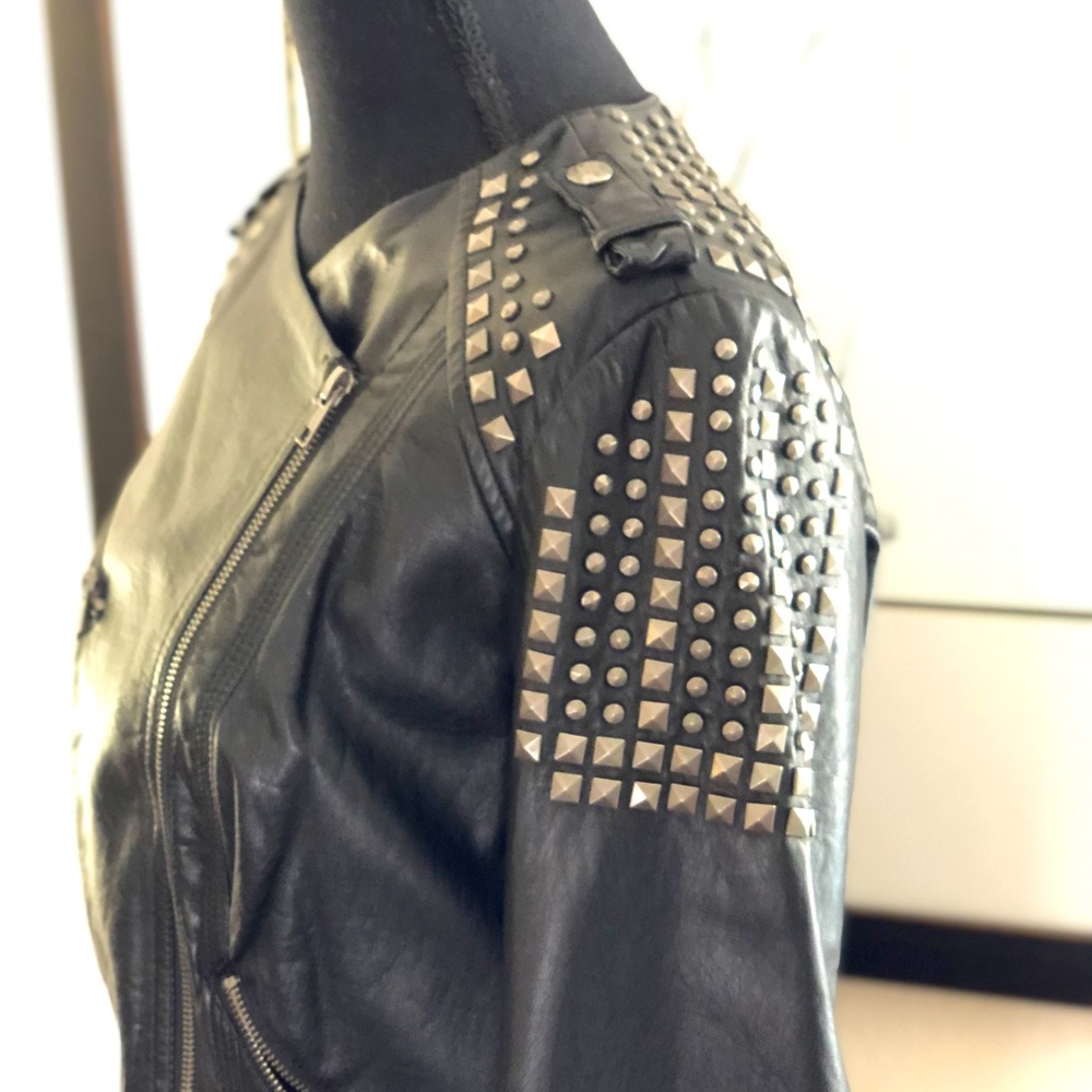 GUESS faux leather, metal studded jacket. Medium